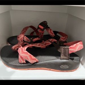 Chacos size 11 womens sandals
